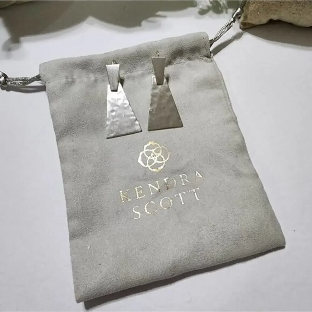 Kendra Scott Keerti Hammered Silver Geometric Trapezoid Dangle Drop Earrings - Picture 3 of 7
